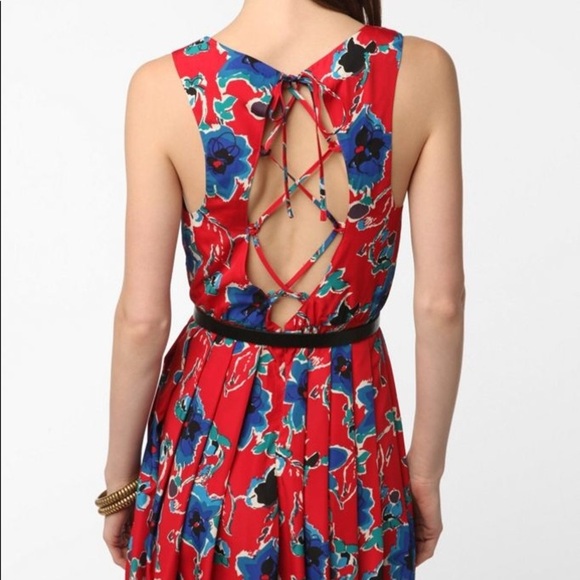 Anthropologie Red Floral Lace Up Back Pleate Dress - Picture 11 of 11